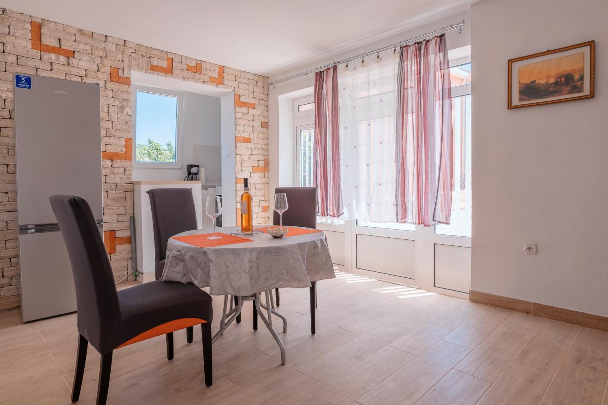 Apartments Ema Sibenik Bagian luar foto