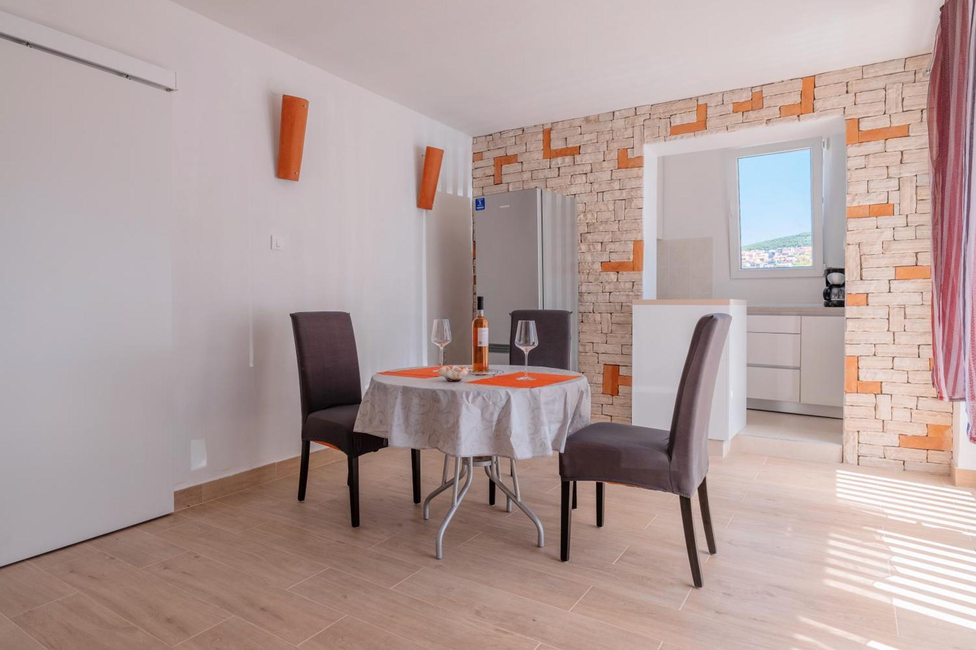Apartments Ema Sibenik Bagian luar foto