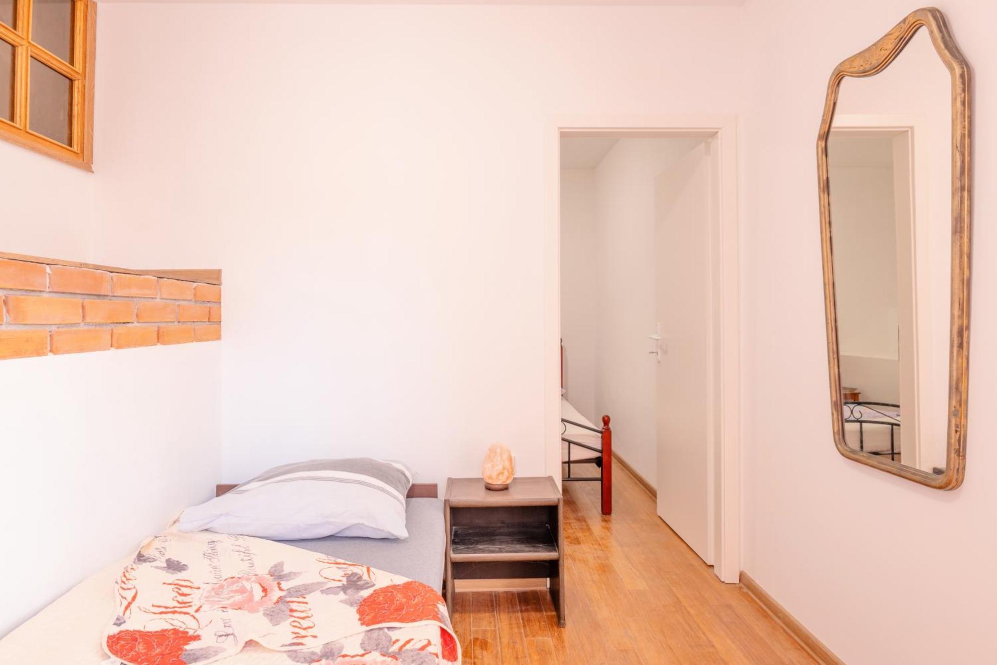 Apartments Ema Sibenik Bagian luar foto