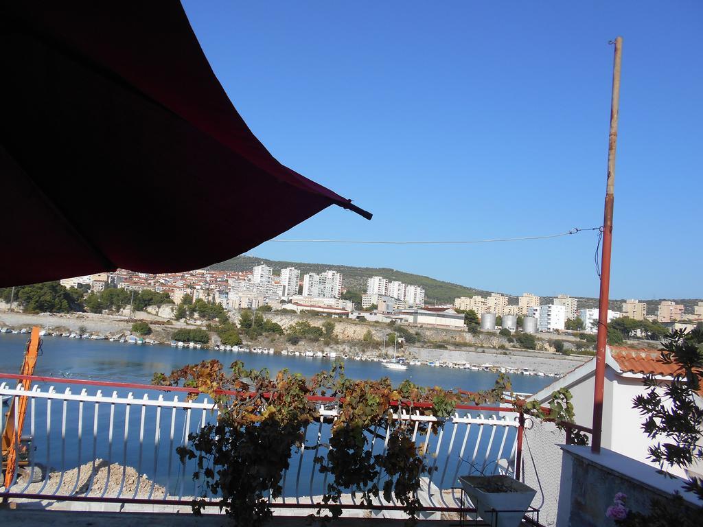 Apartments Ema Sibenik Bagian luar foto