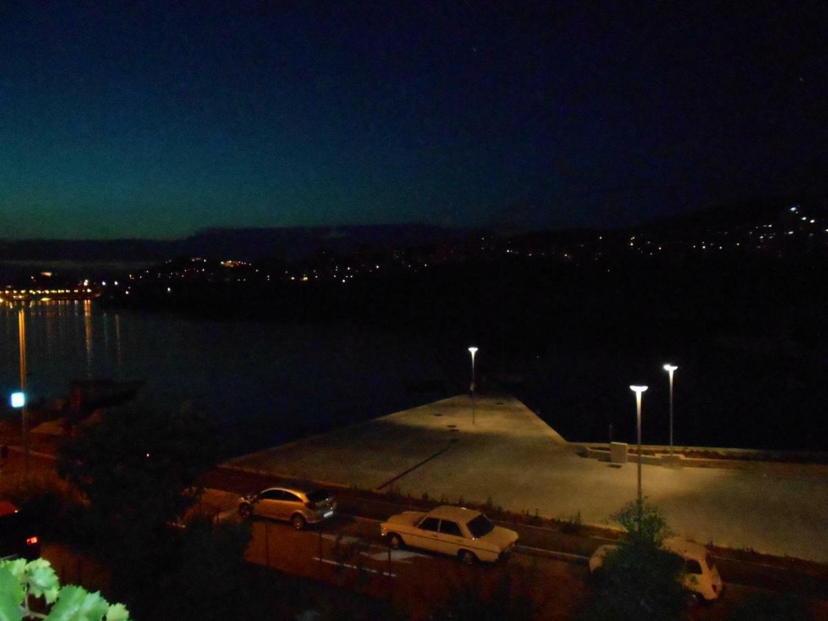 Apartments Ema Sibenik Bagian luar foto
